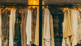 卖楼、关店，破产清算，快时尚品牌步入“暮年”？