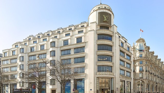 你买一幢，我买一幢，头部奢侈品牌买楼大战开打