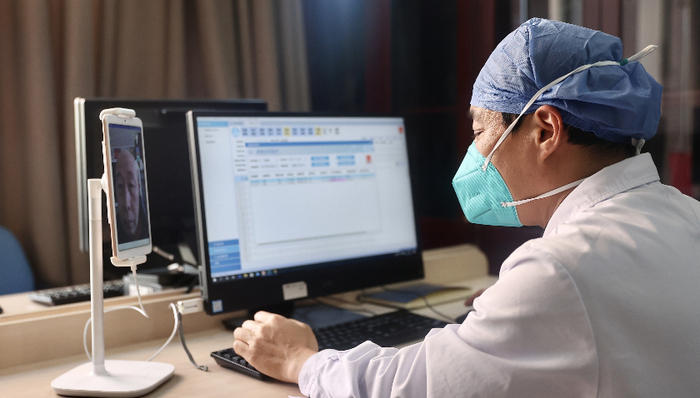 1药网创始人等提出私有化要约，上市五年上季首次扭亏