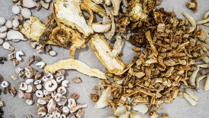 嘉应制药核心产品被集采，深交所连问公司拿什么支撑业绩