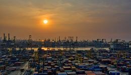 中国快递出海，仍在等待巨头