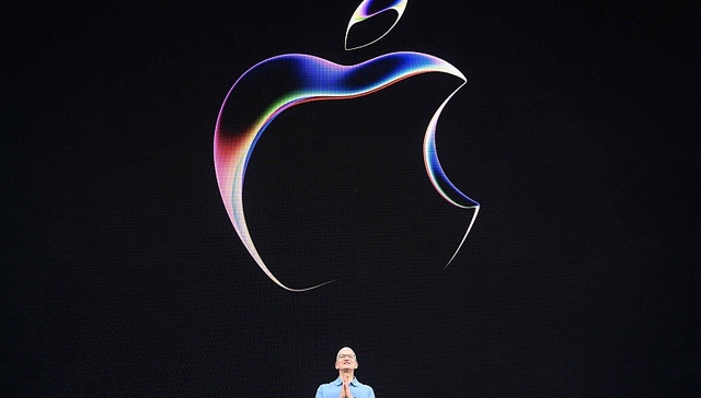 苹果正悄悄开发大语言模型追赶OpenAI，聊天机器人服务也在路上