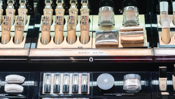 国产品牌,彩妆,电商渠道,