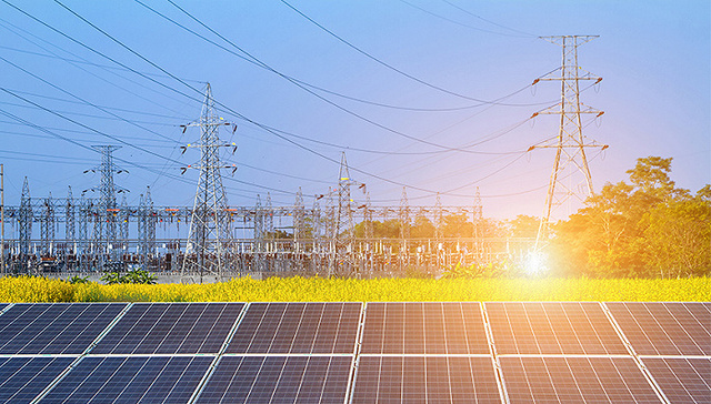 出口额超2000亿！上半年中国光伏产品产量同比增六成多