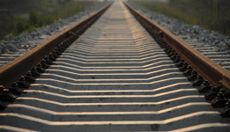 地方新聞精選 | 官方調(diào)查萊榮高鐵被舉報(bào)偷工減料事件 鄱陽湖面積20天縮水1070平方公里