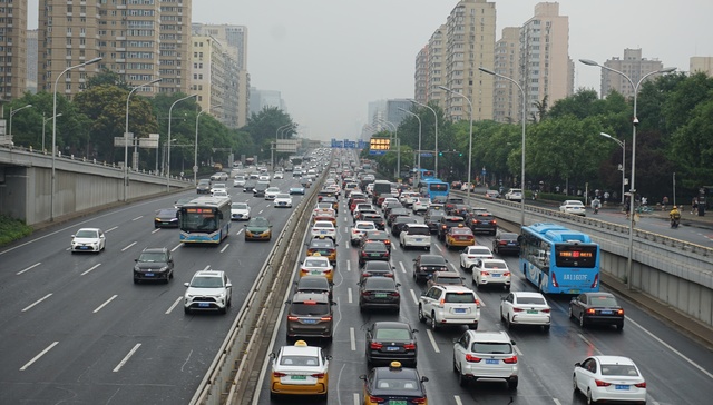 发改委一日发布两份促消费政策，聚焦汽车、电子产品