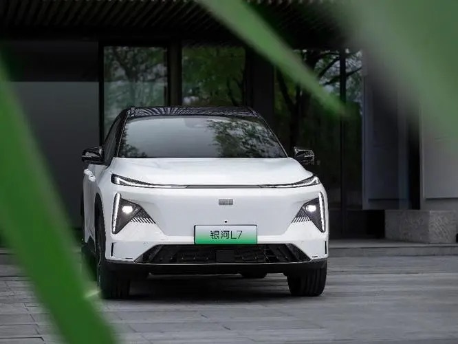 闪电快讯 | 银河L7拆解整车安全体系 吉利要再造一个沃尔沃？