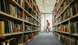 地方新聞精選 | 安徽省教育廳回應(yīng)多所大學(xué)未向社會(huì)開(kāi)放 梵凈山金頂建筑外墻粉刷遭質(zhì)疑