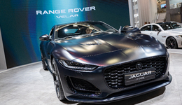 捷豹路虎第一财季营收同比增长57%，但高管称品牌过去逐渐陷入平庸