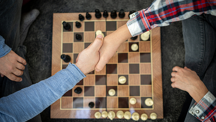 双胞胎系牵头重整*ST正邦，上市公司控制权“花落谁家”或成最大难点