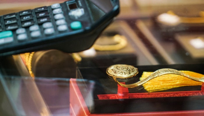 珠宝品牌,盈利,黄金,业绩,