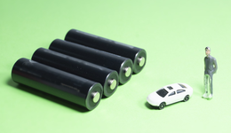 鋰電產(chǎn)業(yè)鏈周記 | 2030年全球固態(tài)電池市場(chǎng)滲透率或僅4% 寧德時(shí)代上半年凈利超200億