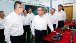 李強在上海市調(diào)研自貿(mào)試驗區(qū)建設(shè)時強調(diào) 大力實施自貿(mào)試驗區(qū)提升戰(zhàn)略 積極開展高水平對外開放新探索