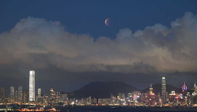 港府起薪7万/月招聘内地医学生，工资为何这么高？