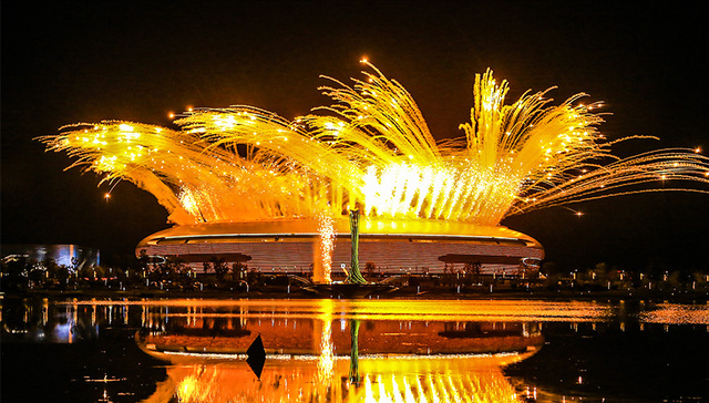 每周奇趣掠影丨成都大运会开幕式开出“金色芙蓉花”焰火；浙江绍兴首条无人驾驶地铁亮相