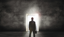 曾經(jīng)的理想主義者，漸漸在疲憊的日常生活里忘記了自己從哪里出發(fā) | 一周新書推薦