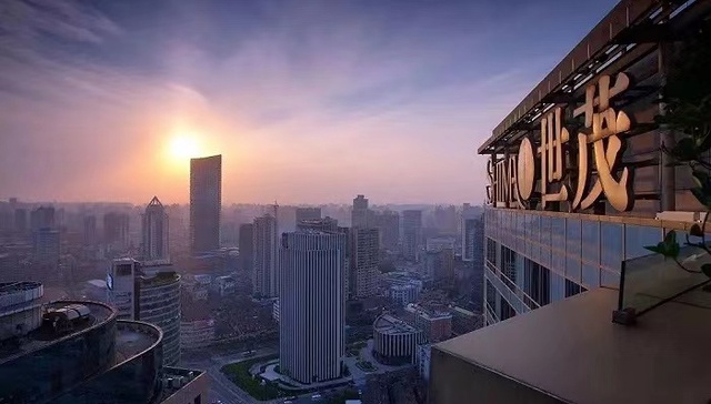 世茂集团补发三份财报后复牌，股价开盘跌幅超50%