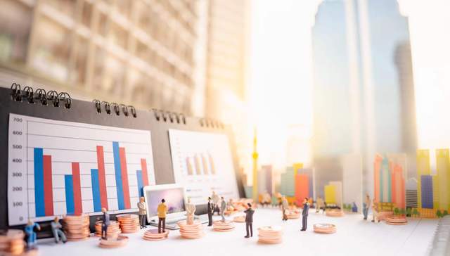 七月楼市延续探底，百强房企销售额同环比降幅均超30%