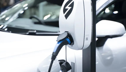 新造车疯狂的7月：蔚来小鹏走出ICU，比亚迪再称王