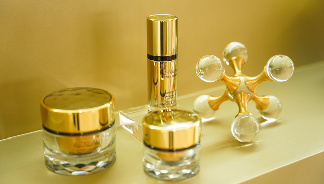 雅诗兰黛分享色提因逆龄科技，Calzedonia和Intimissimi融合意大利艺术与时尚｜是日美好事物