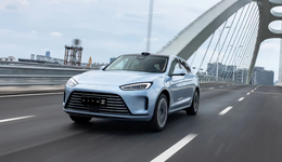 “返城青年”赛力斯，光环渐失