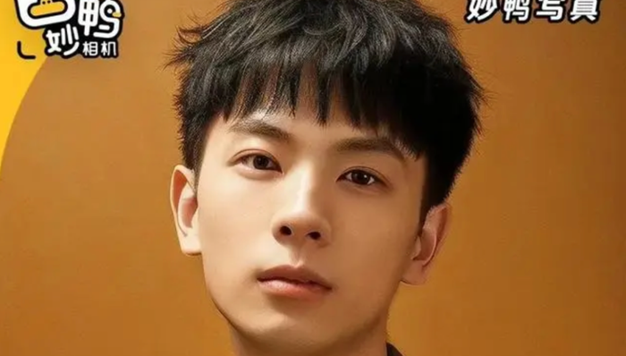 闪电快讯 | 妙鸭相机爆火之后，产品和商业化往哪儿走？