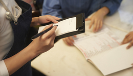 【深度】雄韜股份定增背后：過往募投項(xiàng)目經(jīng)常變卦，3000臺(tái)氫燃料電池訂單去哪了？