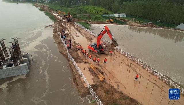 8月,战区,防汛救灾,必达,武警部队,人民群众,武警官兵,陆军,空军,铁军旅