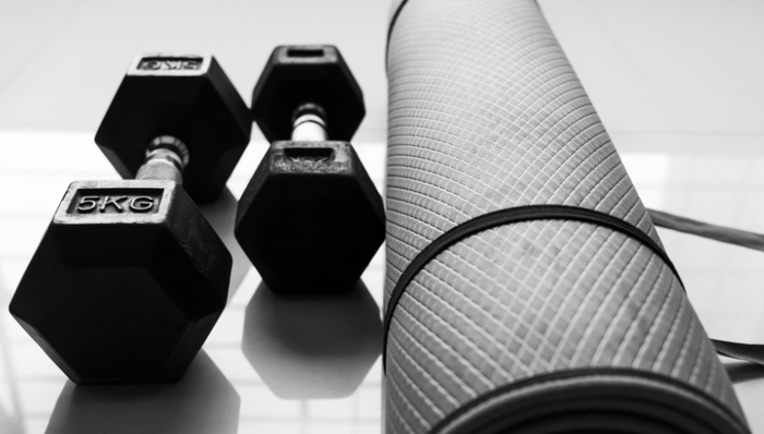 健身器材,年轻人,社交平台,二手交易,冲动消费,