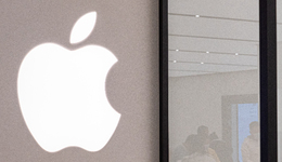 苹果七年来首次营收三季连降，盘后市值蒸发万亿