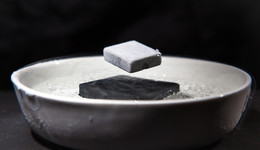 首個LK-99完全懸浮的視頻發(fā)布？超導(dǎo)概念股再度大漲