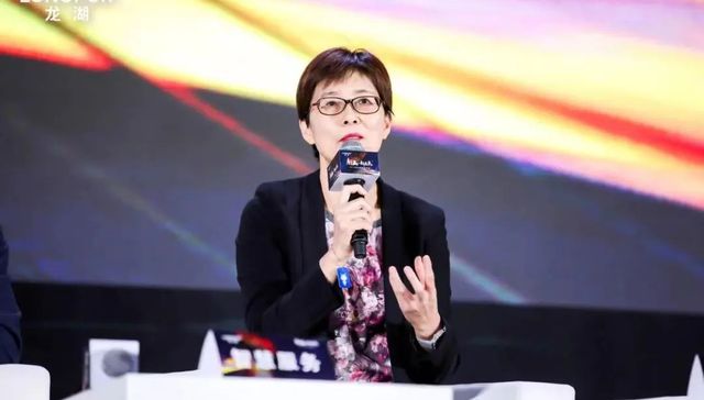 龙湖商业航道总经理李楠将退休，来自华润的包伟接任