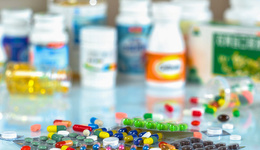 醫(yī)藥領(lǐng)域反腐風(fēng)暴來(lái)襲！A股醫(yī)藥板塊震動(dòng)，哪些公司“銷售費(fèi)用”高？