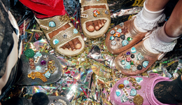 00后女孩卖“便宜货”：一件赚4分，单品成交破百万