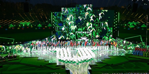 成都大运会正式闭幕，会旗交接德国莱茵·鲁尔