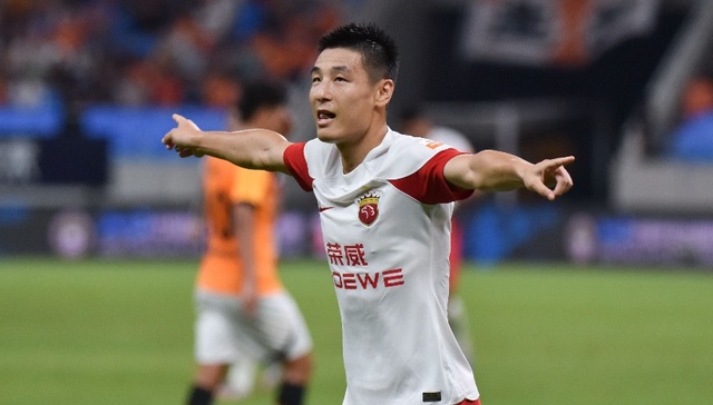 中超赛程渐入尾声：联赛缓慢增添赞助，俱乐部仍存资金问题