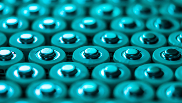 锂电产业链周记 | 盟固利上市首日股价暴涨17倍 全球首批钠离子电池电动二轮车发布