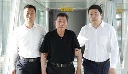 地方新聞精選 | 遼寧“紅通人員”外逃8年回國投案 新疆“幫信”團伙涉案42人均為學(xué)生