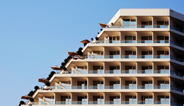 变身“刺客”，酒店着急