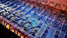 高温挑战科技公司数据中心，液冷将成市场主导