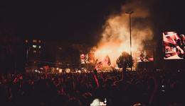 上半年20万场演出，票房收入170亿， “演唱会经济”还不止这些