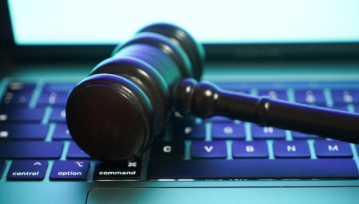 视觉中国向摄影师“维权”以图片下线收场，一个隐藏问题或被忽略