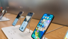 iPhone 15产能冲刺：厂工回归10小时工作量，月入5000元以上