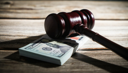 宁夏高院原党组成员被双开：曾主持调解腾格里沙漠污染案