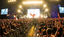 线上直播、跨城观看正流行，火爆的演唱会还有多少惊喜？