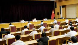 為開好專題民主生活會打牢思想基礎(chǔ)，市委主題教育專題學(xué)習(xí)研討會暨市委中心組學(xué)習(xí)會舉行