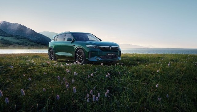 一周新车盘点 | 新岚图FREE精简至单一车型并降价 东风日产逍客正式换代