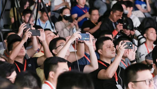 支付宝这一年：生态走向繁荣，互联网商业化浮出水面