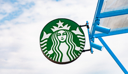 学着下沉，星巴克走进十八线小城