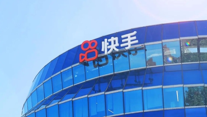 闪电快讯 | 用户使用时长降了，但快手更能赚钱了